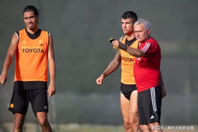 ayx-冲刺阶段体能课后；浙江队更衣室发声备战欧联；管理层满意；训练强度明显提升的简单介绍