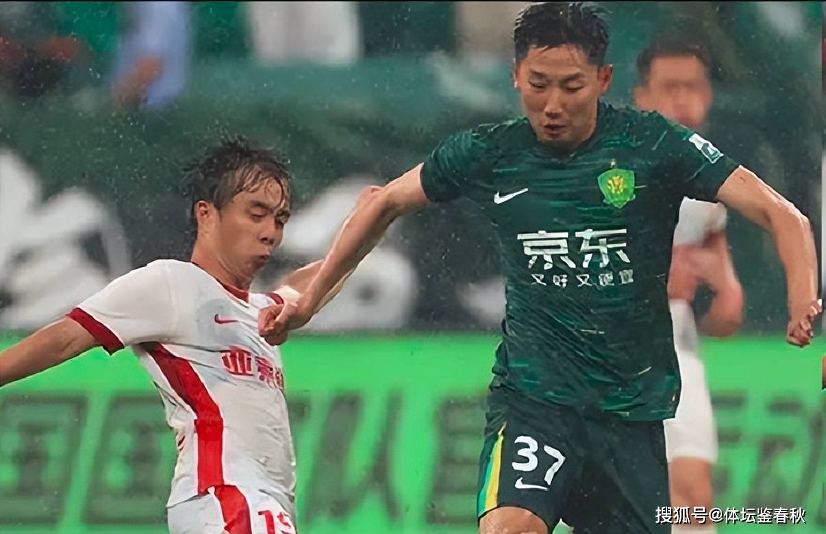 爱游戏平台-关于加时末段亚冠焦点战，北京国安强势反弹，球迷炸锅，轮换策略成焦点的信息