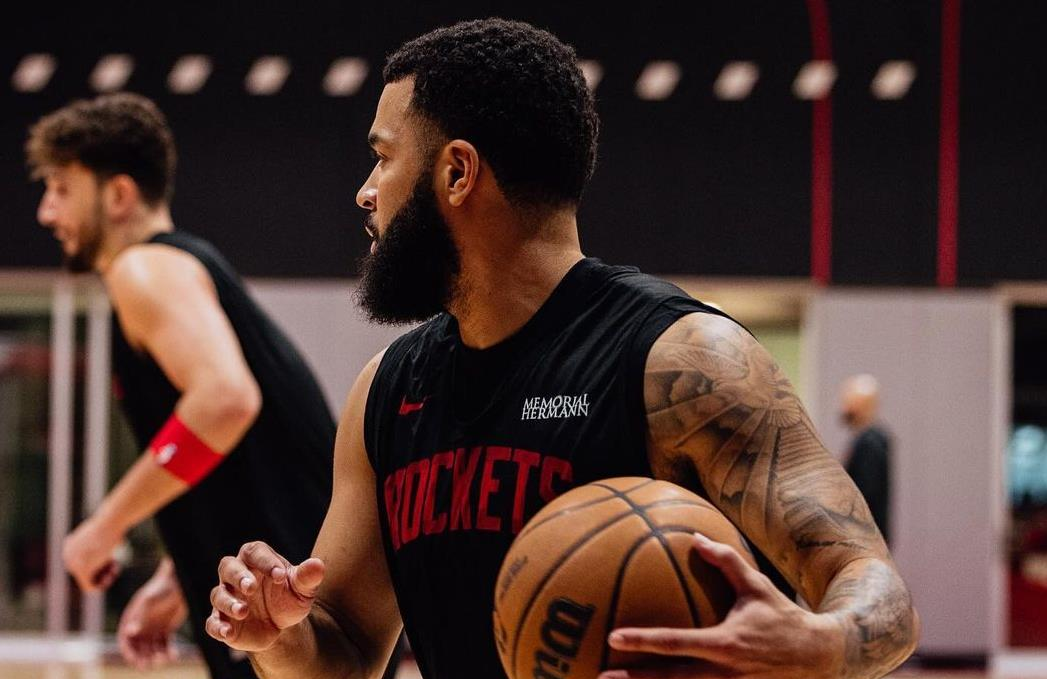 爱游戏娱乐-包含NBA常规赛冲刺阶段走向成谜，克里夫兰骑士外线爆发，气氛紧张，医务组通报恢复的词条