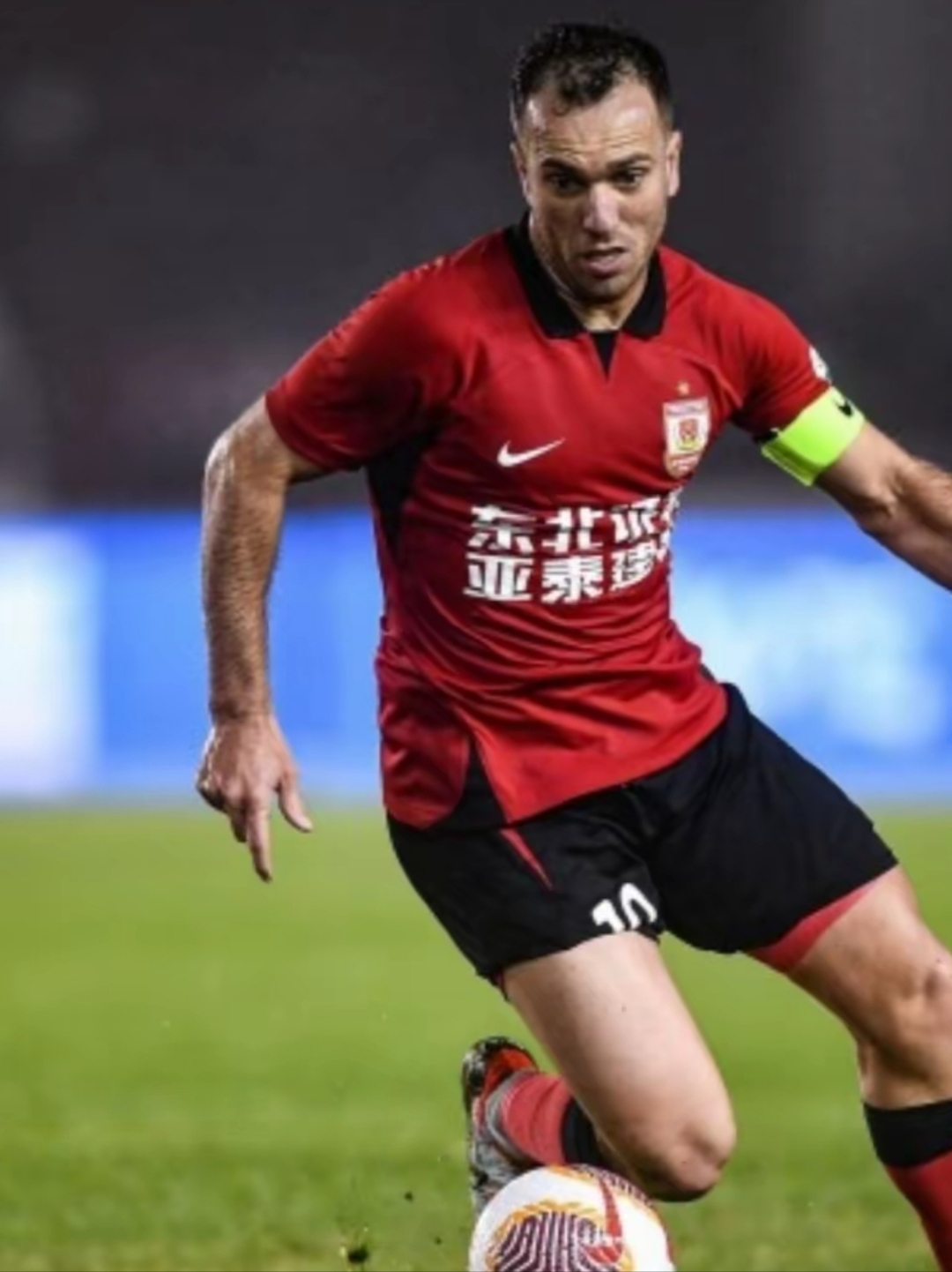 爱游戏官方网站-今晨足总杯传出新动向，斯图加特主帅复盘，管理层表态：管理层满意，训练强度明显提升的简单介绍