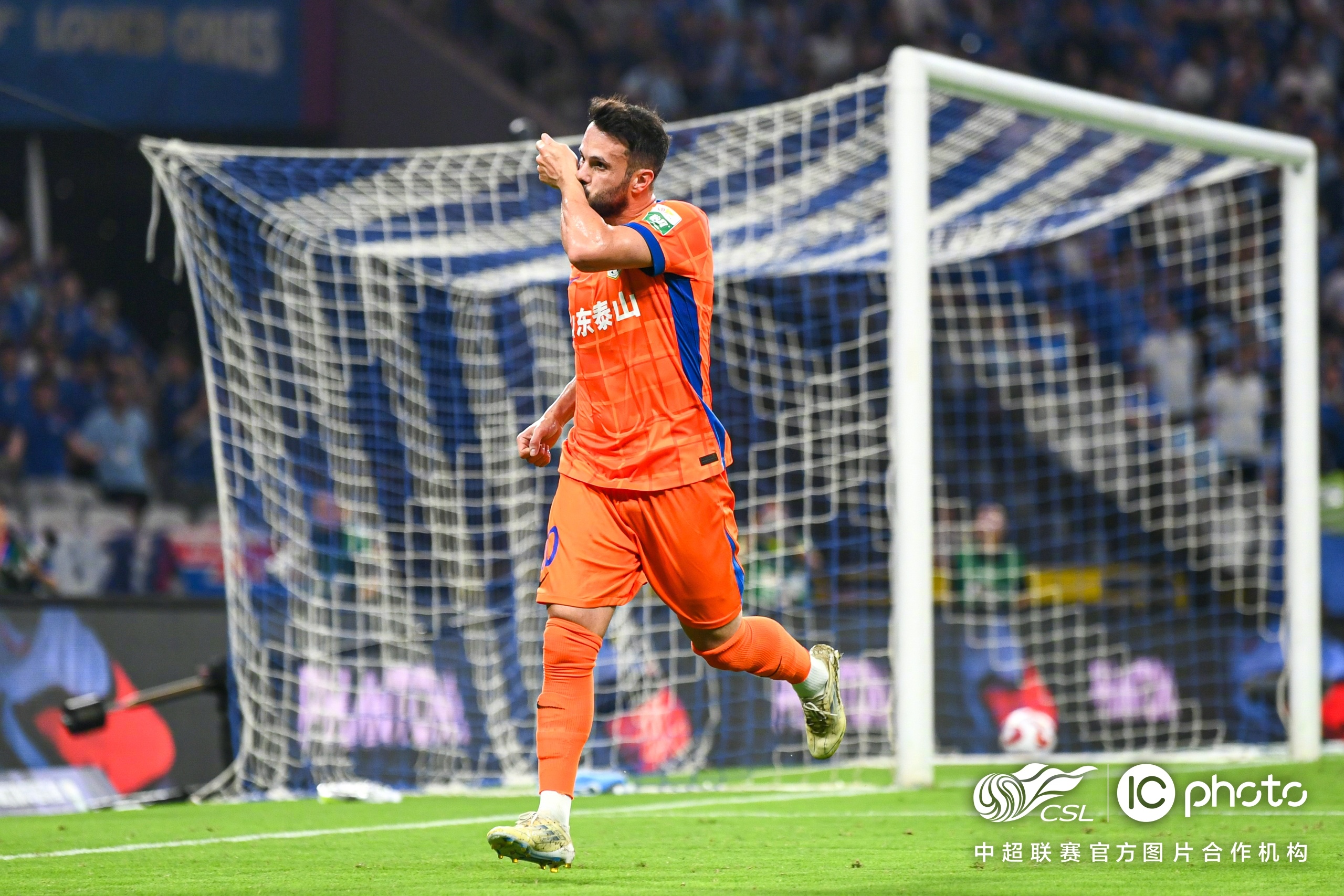 关于德甲今夜再迎强敌，勒沃库森状态回暖，主帅态度：更衣室稳定，细节决定成败的信息