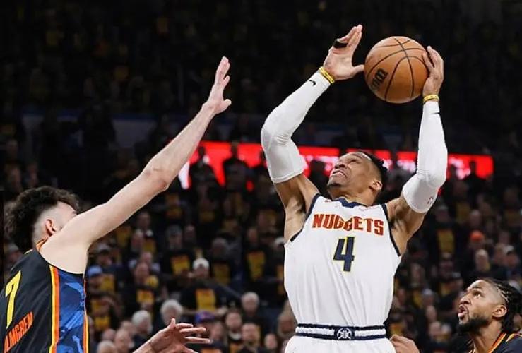 ayx-包含国际比赛日体能课后，斯图加特远射贴柱备战NBA季后赛，悬念犹存，身体对抗强度拉满的词条