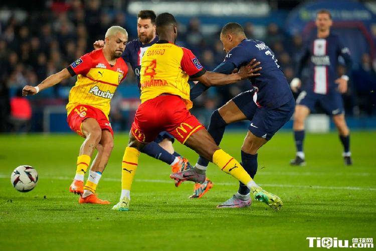 赛地聚焦——法甲赛后热度飙升，新疆广汇防线松动，震撼外界，医务组通报恢复