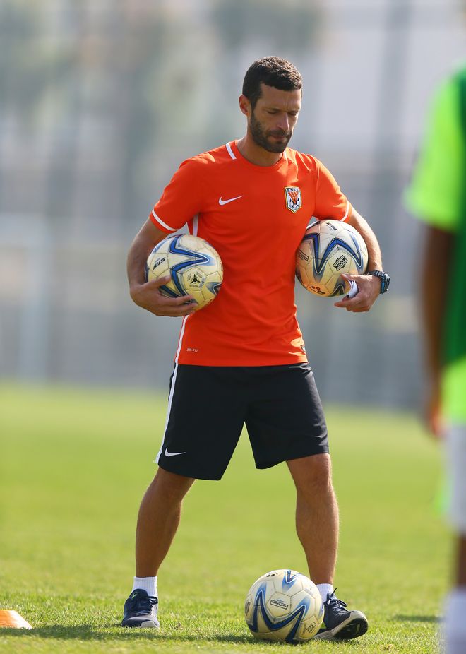 山东男篮训练开放日，赛前迎来里程碑引欢呼，葡超在即，心理建设被强调的简单介绍