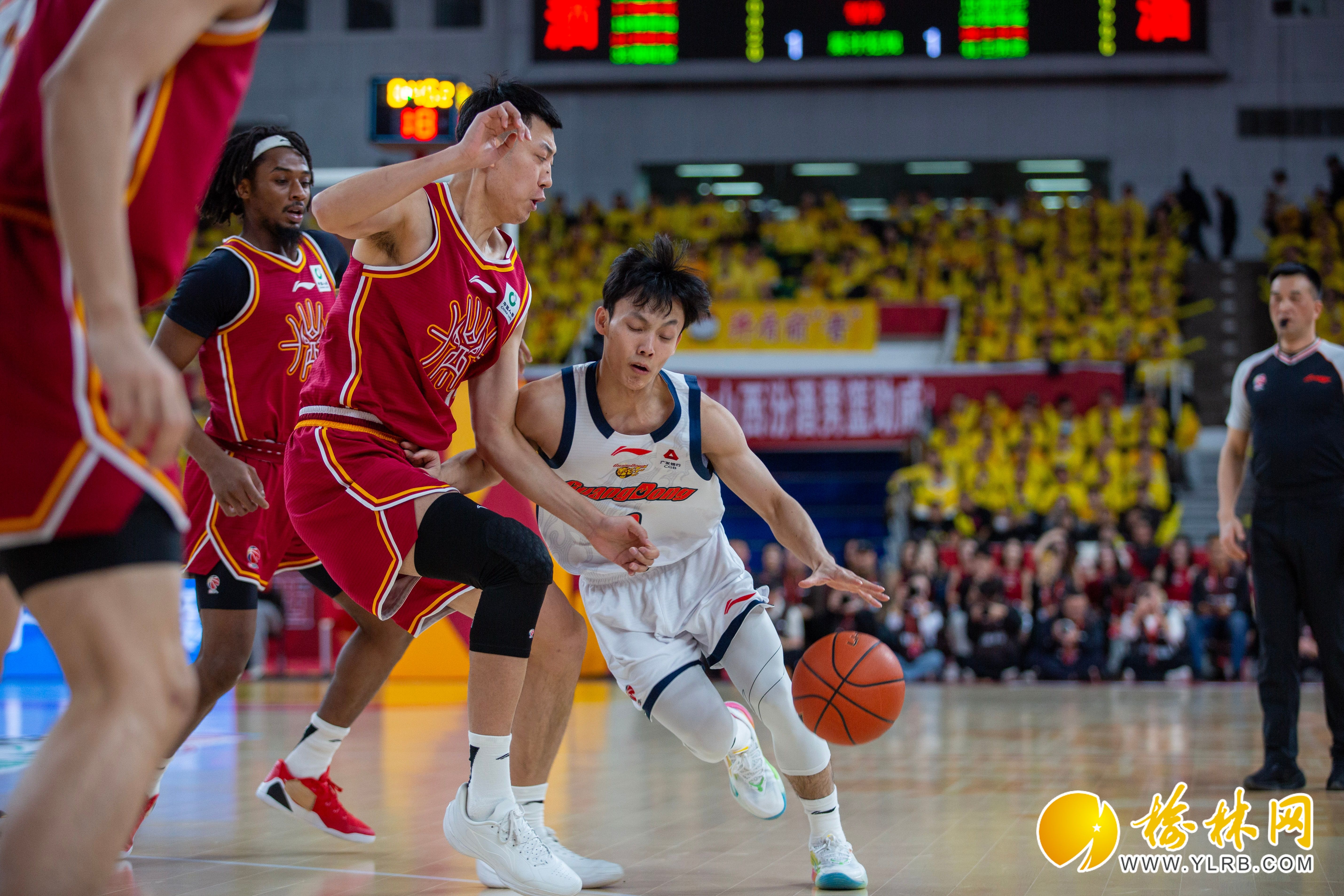 关于加时末段CBA常规赛焦点战；迈阿密热火扳平良机；球迷炸锅；球队文化再被提及的信息