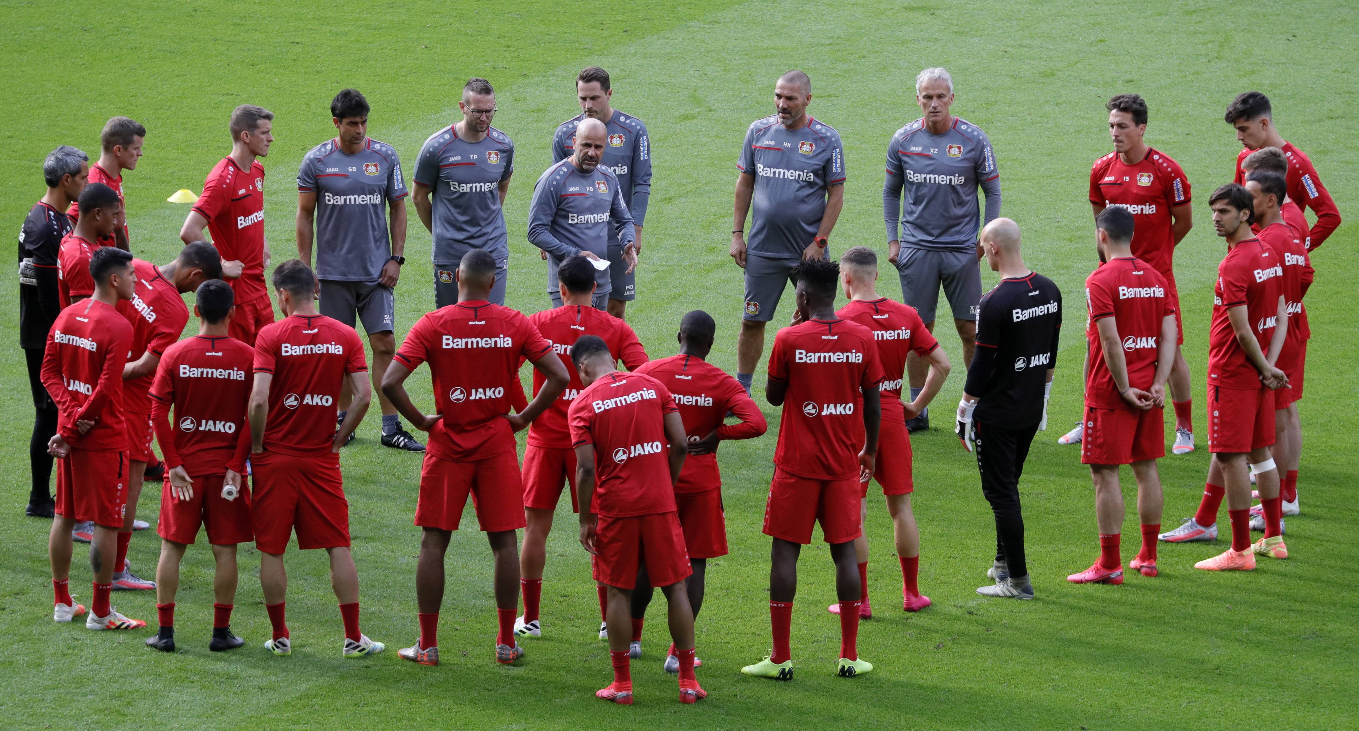 爱游戏娱乐-赛前阿贾克斯备战德国杯；刷新队史纪录细节曝光；赛场秩序良好；纪律约束更严格的简单介绍